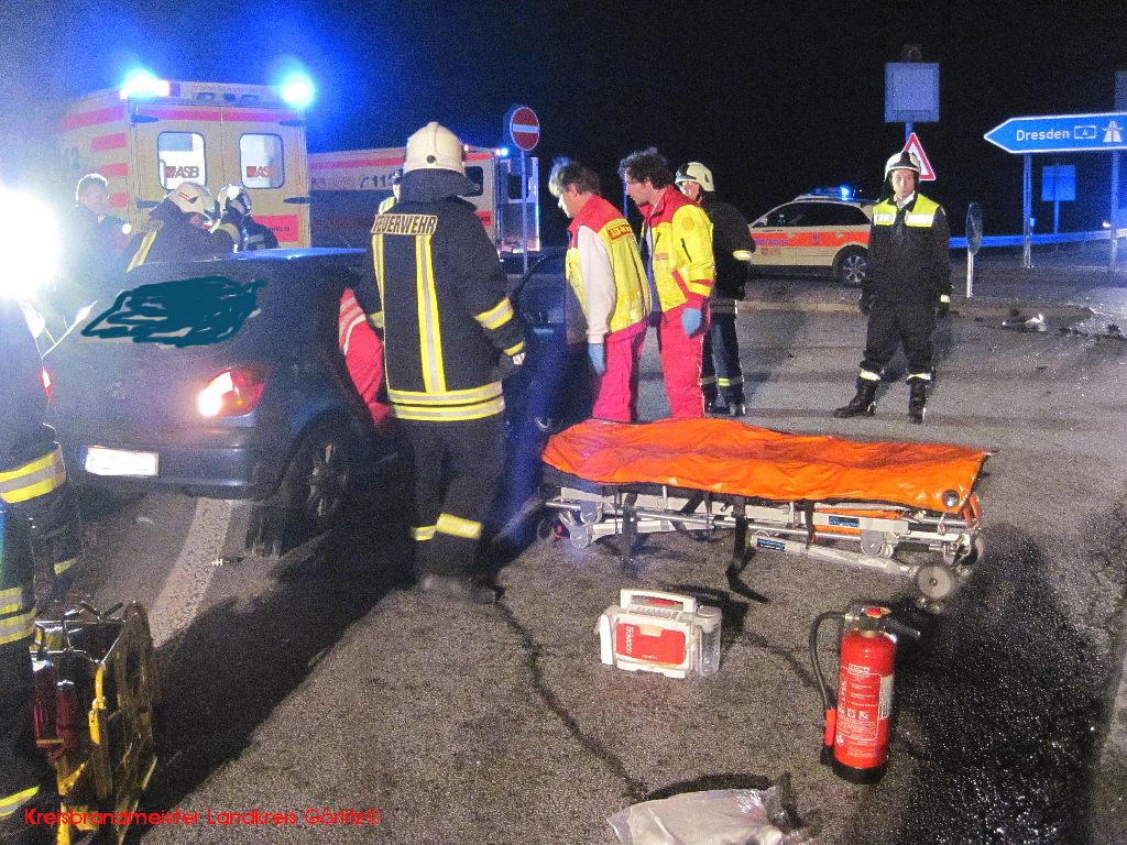 schwerer VKU an Zufahrt zur BAB 4 bei Kodersdorf